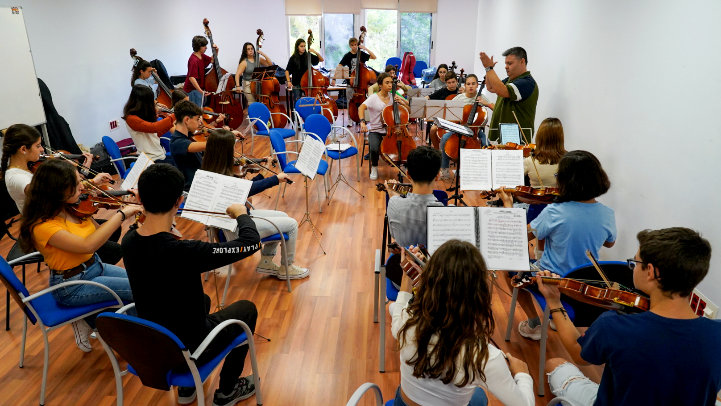 La Orquesta de Jóvenes Talentos de Cartagena comienza una nueva andadura con medio centenar de músicos