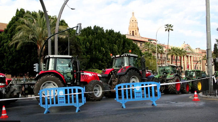 Los cortes de tráfico por la movilización agrícola se concentran en la zona sureste de Murcia
